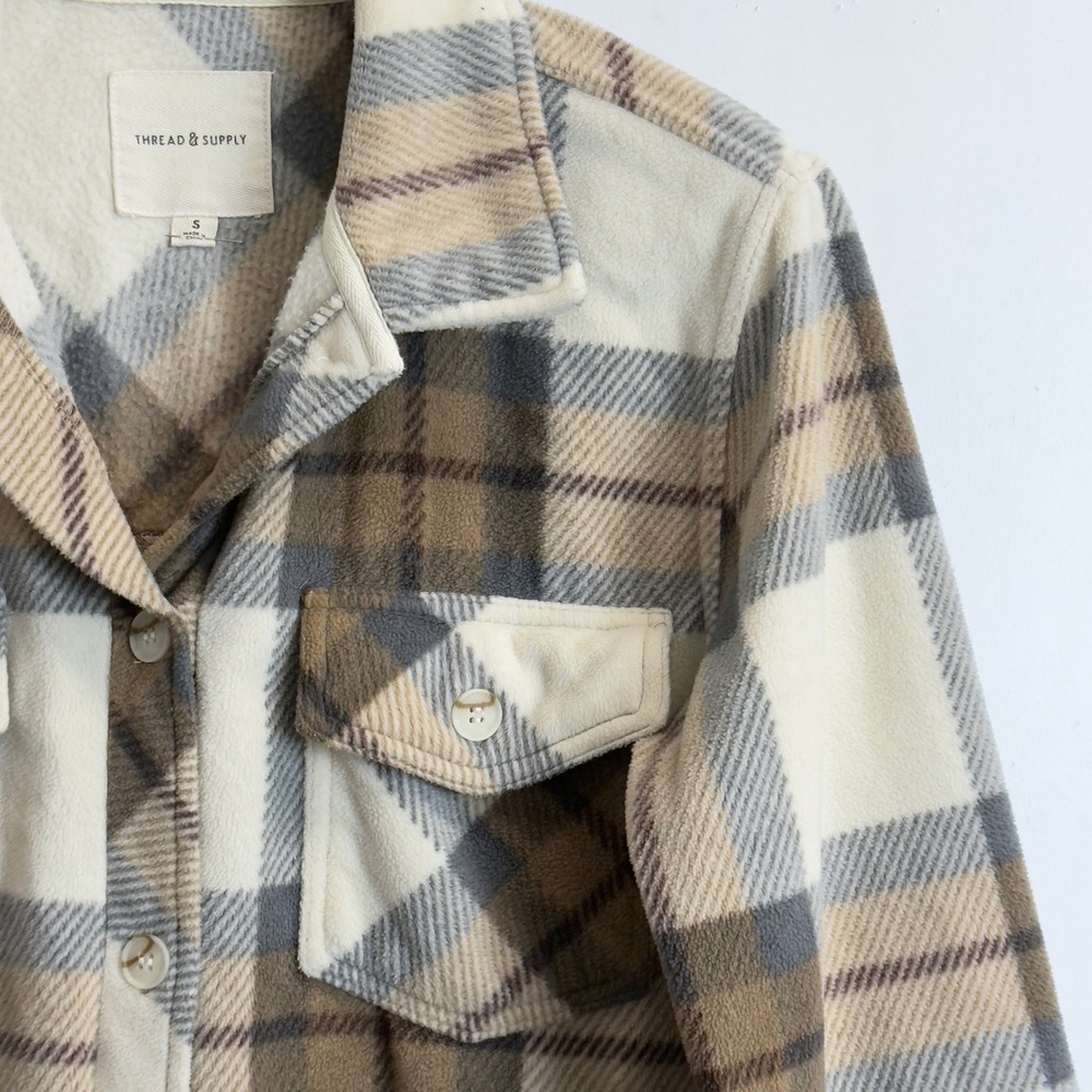Thread & Supply Brown Beige Plaid Fleece Shacket Button Front Jacket Small - Picture 3 of 8